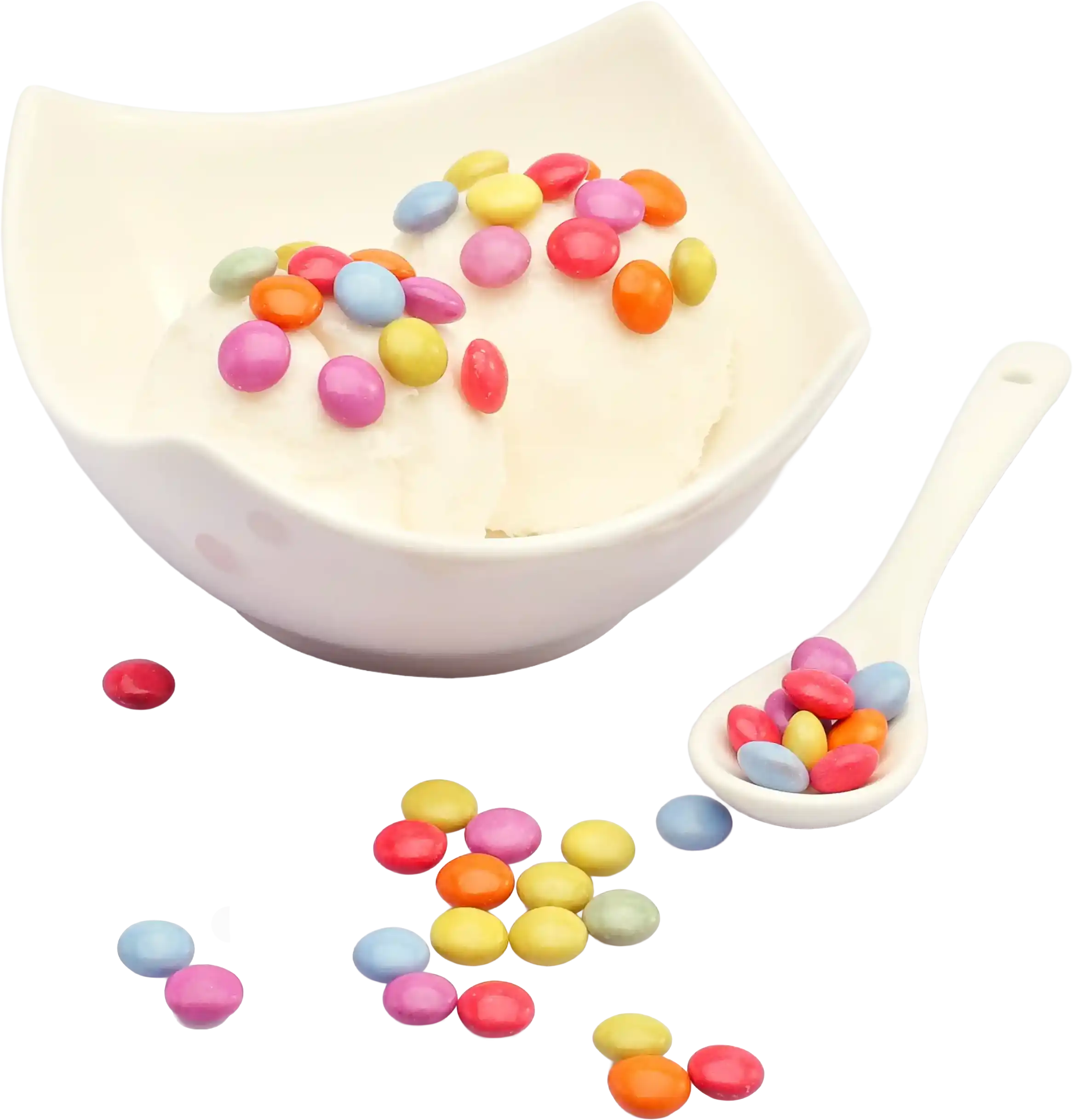 Eine Schüssel Eiscreme, gefüllt mit Vanille-Eis, dekoriert mit verschiedenfarbigen Schokolinsen.